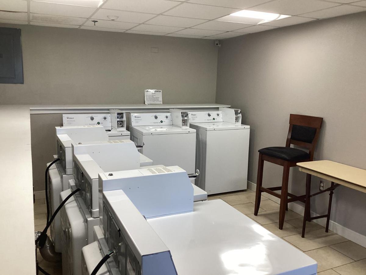 Super 8 By Wyndham Baltimore Northwest *
