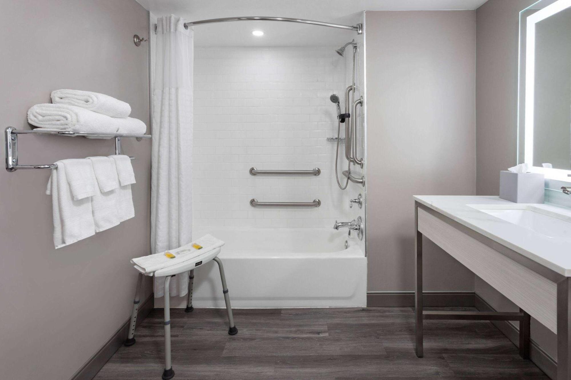 Super 8 By Wyndham Baltimore Northwest *